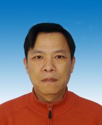 何一兵：特級教師，河南省學科帶頭人，省優(yōu)秀