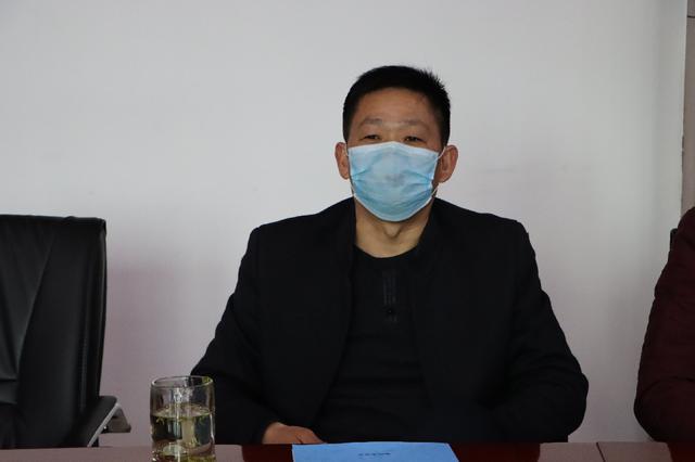 市教育局對南陽一中、南陽五中高三開學(xué)準(zhǔn)備工作開展檢查驗收