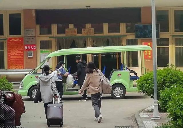 現(xiàn)場：南陽一中返校復學首日全流程：貼心、放心